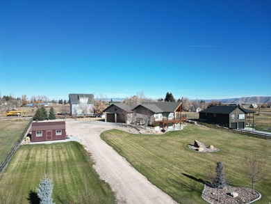 Price reduced No HOA, bring the family & all your friends to - photo 2