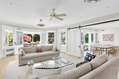 Set in the heart of Southampton Village, this award-winning - photo 4