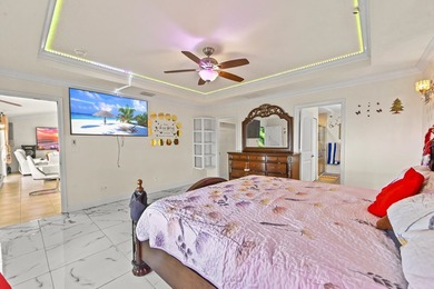 Welcome to this beautiful Port St. Lucie 4 bedrooms and 2 - photo 13