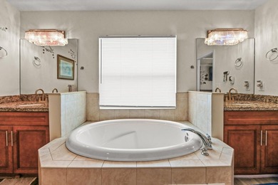 Welcome to this beautiful Port St. Lucie 4 bedrooms and 2 - photo 15