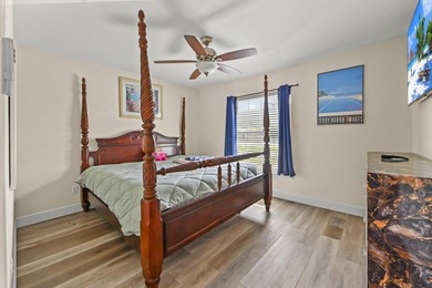 Welcome to this beautiful Port St. Lucie 4 bedrooms and 2 - photo 17