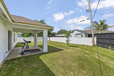 Welcome to this beautiful Port St. Lucie 4 bedrooms and 2 - photo 22