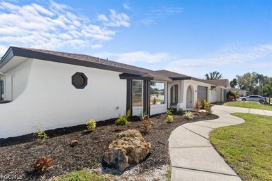 POOL HOME - SOUTHERN EXPOSURE - NO FLOOD INSURANCE REQUIRED - - photo 4