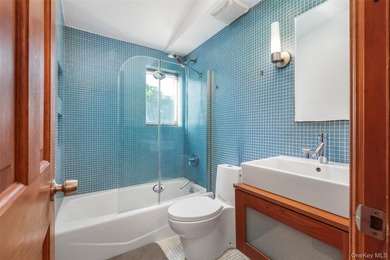 Welcome Home to your Move In Ready Expanded Cape in Massapequa - photo 24