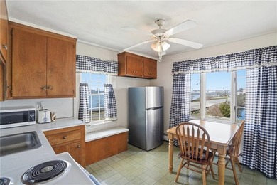 Fabulous water front home in the heart of the East Bay with - photo 24