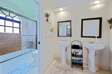 Discover luxury living in the heart of PGA National's - photo 27