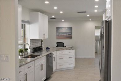 POOL HOME - SOUTHERN EXPOSURE - NO FLOOD INSURANCE REQUIRED - - photo 9
