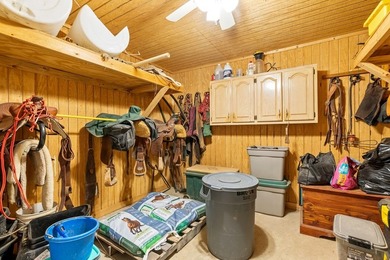 Welcome to Quailwood Ranch, a premier working cattle farm and - photo 37