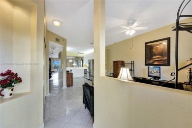 Lake Condo For Sale in Tamarac, Florida
