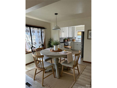Located in the heart of Beachcliff I, this charming brick - photo 10