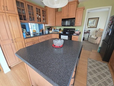 This well maintained home and horse farm has everything one - photo 14