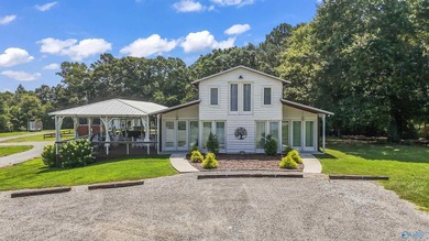 Turnkey wedding venue & income producing property on 20 acres in - photo 2