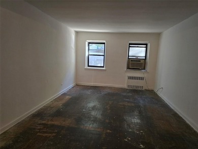 Spacious One Bedroom. Needs make over with great opportunity to - photo 3