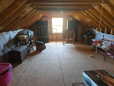 This well maintained home and horse farm has everything one - photo 38