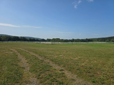 This well maintained home and horse farm has everything one - photo 41