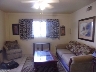 Single bedroom, one shower Condominium, this first-floor unit in - photo 8