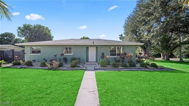 Caloosahatchee River Home For Sale in Fort Myers Florida