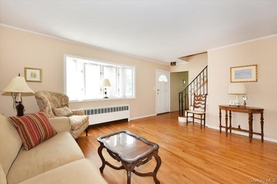 Welcome To 344 New York Ave. In Massapequa Park! This Beautiful - photo 5