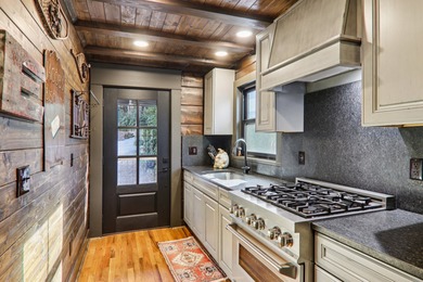 Discover Your Perfect Mountain Escape - A Rare 13+ Acre - photo 12