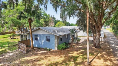A Little Piece of Old Florida Charm, tucked beneath a canopy of - photo 12