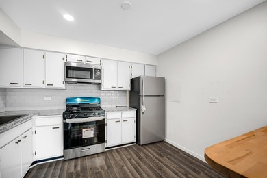 Rarely available and fully reimagined, this stunning corner unit - photo 8