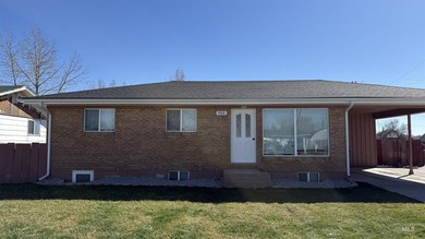 Located in an established low traffic area of Rupert, close to - photo 20