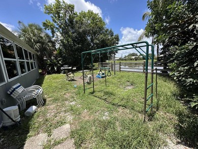 Rare opportunity to own a single-family home with a beautiful - photo 27