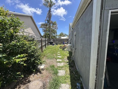 Rare opportunity to own a single-family home with a beautiful - photo 29