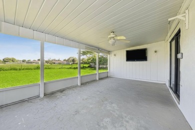 Welcome to this spacious 3 bed and 3 bath home with 2 ensuites - photo 15