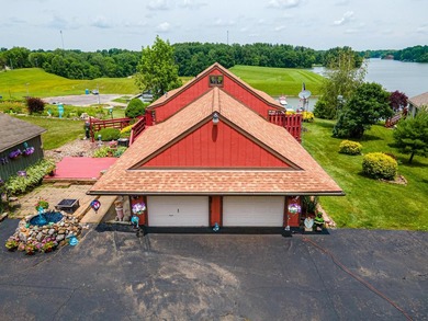 Beautiful Candlewood lakefront home! This 3 bedroom, 2 bath home - photo 3