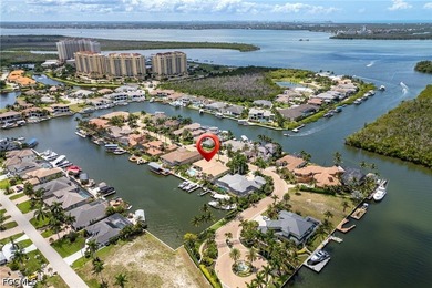 Welcome to an exclusive waterfront opportunity in the - photo 1