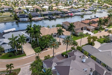 Welcome to an exclusive waterfront opportunity in the - photo 6