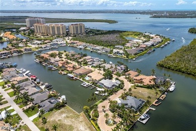 Welcome to an exclusive waterfront opportunity in the - photo 8