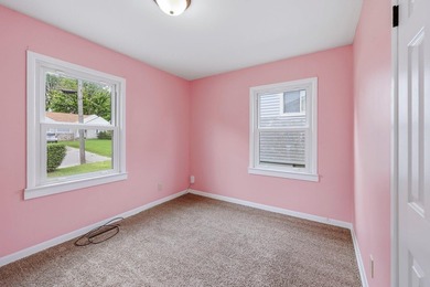 Welcome to 2319 N. Weller in Springfield, Missouri! This 3 - photo 8