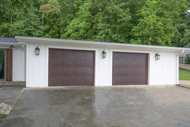 Waterfront Property in RBC! Completely Renovated, Almost new! - photo 4