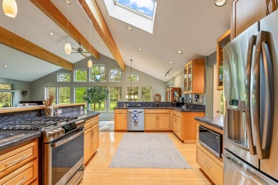 This furnished spacious, updated Meadows Golf Course home - photo 13
