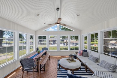 This 2-bedroom, 1-bath summer cottage on 43-acre Diamond Island - photo 17
