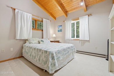 Tucked away on a quiet cul-de-sac in Tanglwood Lakes, this - photo 22