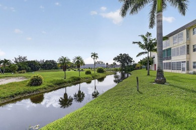 Beautifully updated 2-bedroom, 2-bath first-floor corner unit in - photo 24