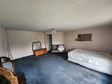 Quaint 4 bedroom village home in need of love for Rehab. Nice - photo 28