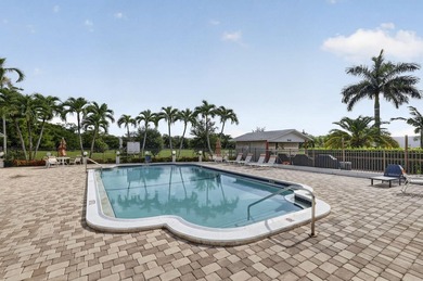 Beautifully updated 2-bedroom, 2-bath first-floor corner unit in - photo 29