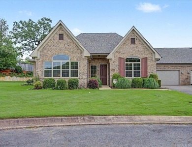 Move Right In & Start Enjoying low-maintenance living in this - photo 1