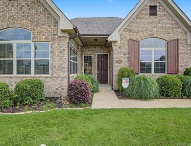 Move Right In & Start Enjoying low-maintenance living in this - photo 3