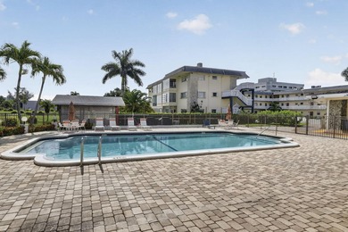 Beautifully updated 2-bedroom, 2-bath first-floor corner unit in - photo 33