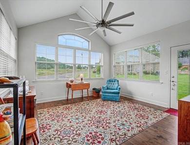 Move Right In & Start Enjoying low-maintenance living in this - photo 7
