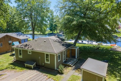 This 2-bedroom, 1-bath summer cottage on 43-acre Diamond Island - photo 38