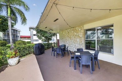 Beautifully updated 2-bedroom, 2-bath first-floor corner unit in - photo 40