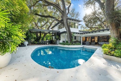 Experience a modern South Coconut Grove residence that perfectly - photo 1