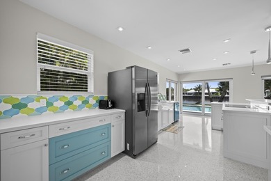 Ibis Isle Rare Offering Impeccably maintained and beautifully - photo 9
