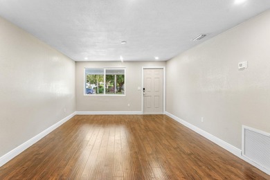 Welcome to this beautifully updated 3-bedroom, 2-bath - photo 7